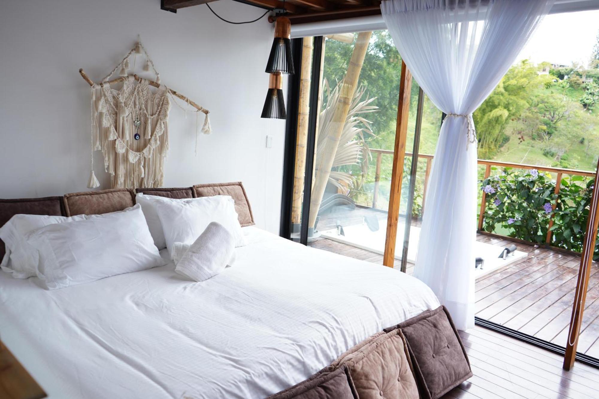 Ibuku Hotel Guatape - Chalets Екстер'єр фото