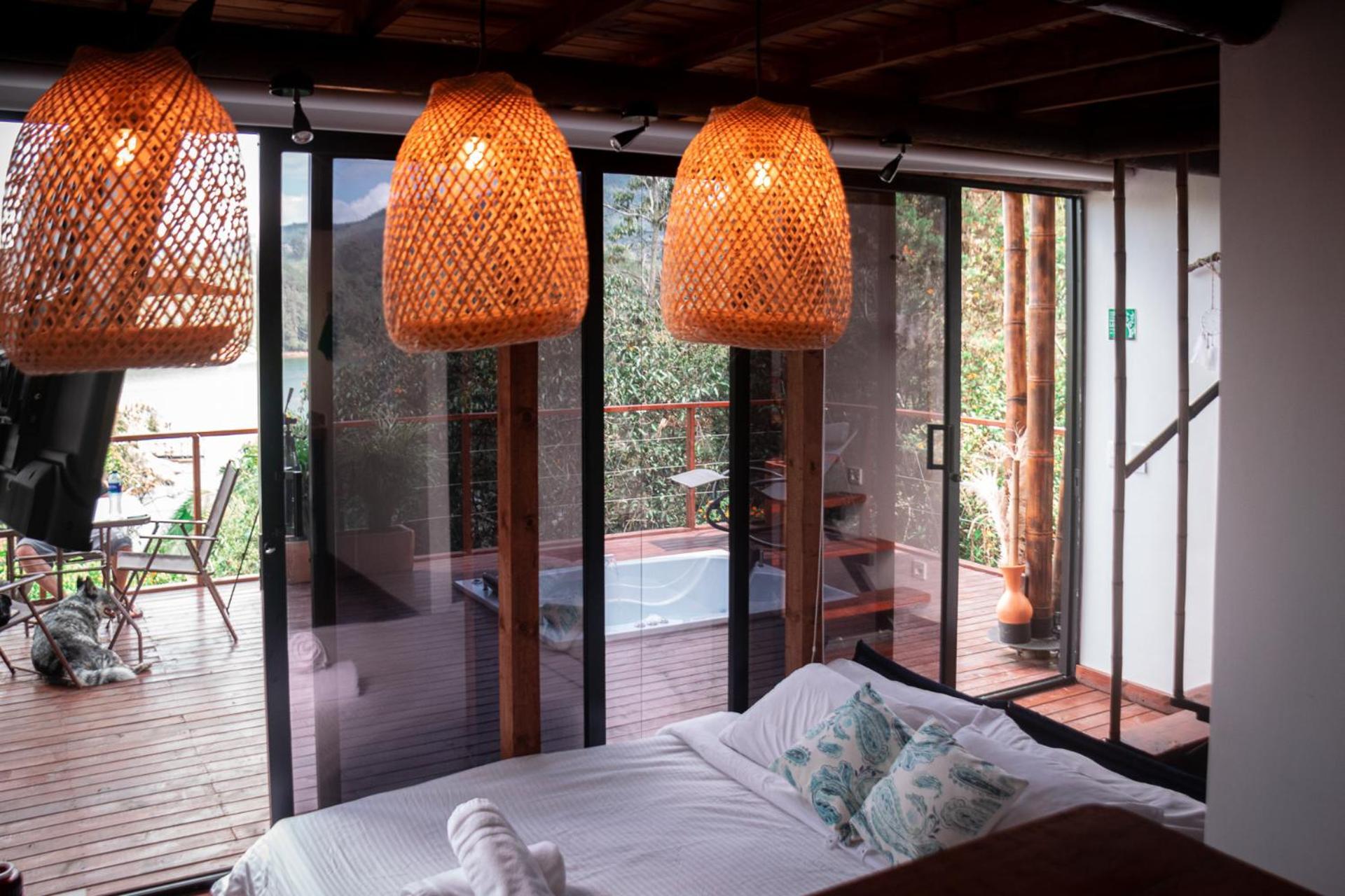Ibuku Hotel Guatape - Chalets Екстер'єр фото
